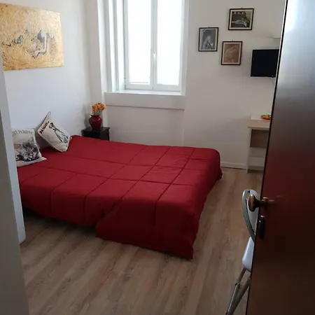 Apartment Pascoli 22 *